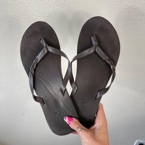 AE flip flops